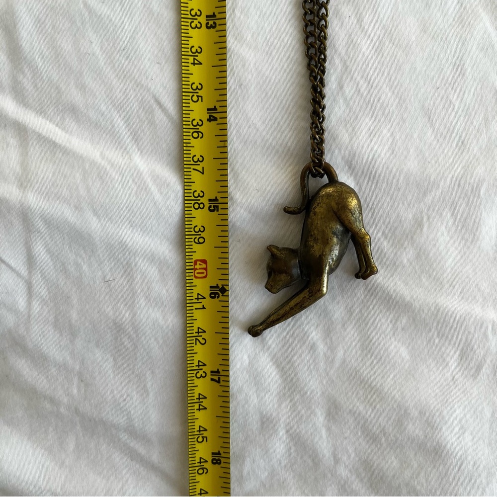 Vintage Bronze Cat Pendant Necklace - Picture 3 of 3